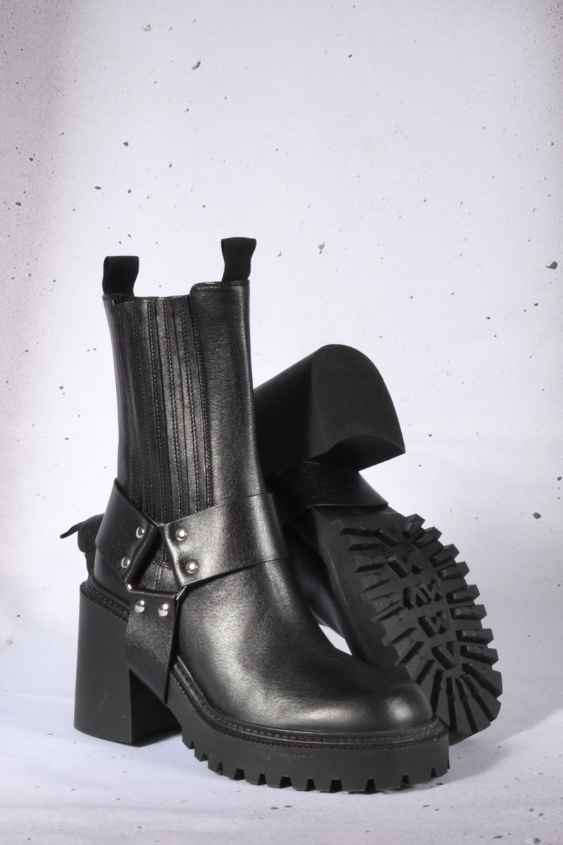 vic matie biker boots